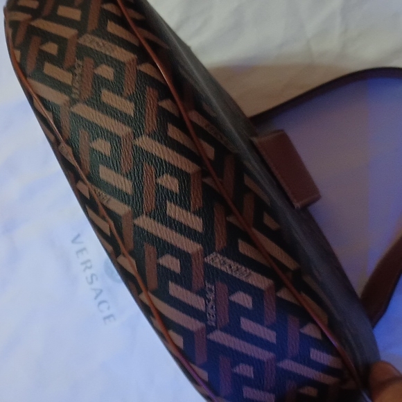 Versace Monogram Greca Coated Canvas Hobo bag w/Greca Printed Compact Zip Wallet - Picture 9 of 16